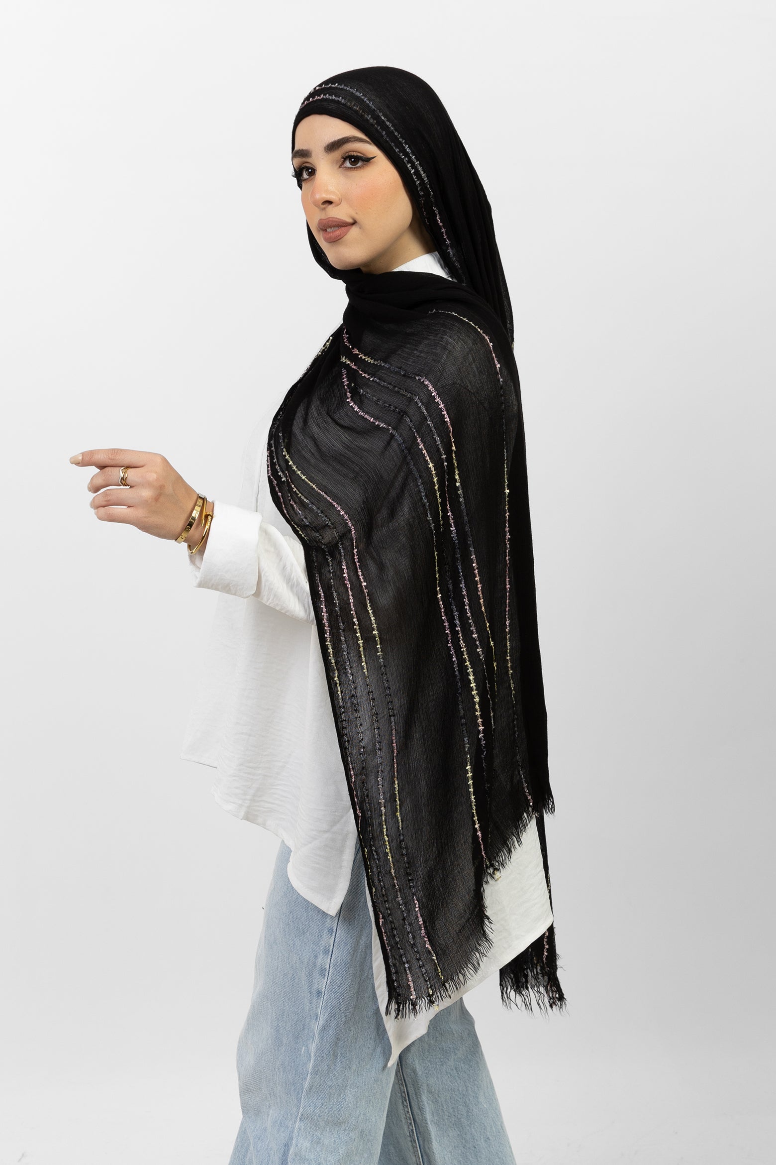 الأناقة التايلاندية في انسيابية